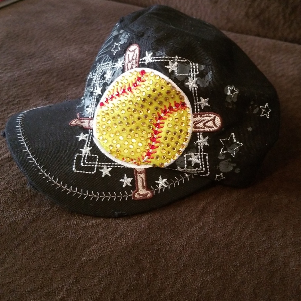 Softball hat - Picture 2 of 3